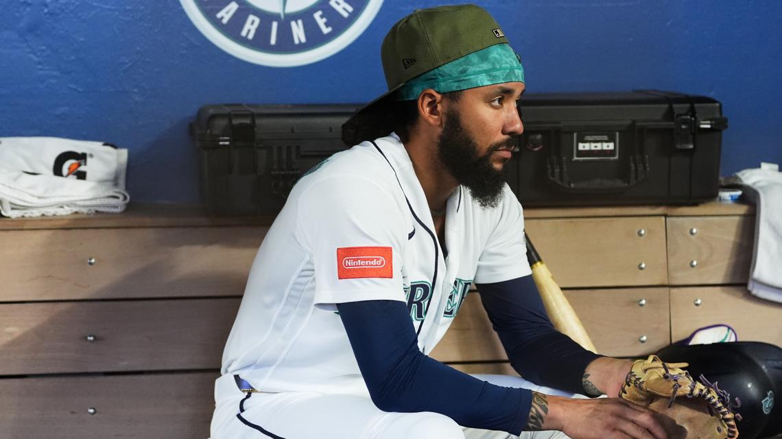 Mariners' Crawford open to moving from shortstop to 3rd base with rookie Emerson's arrival