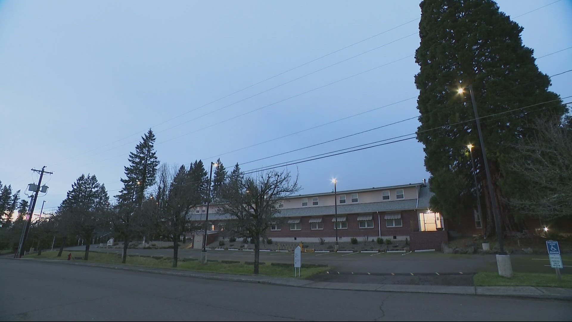 Mount Hood Senior Living has lost its license to operate after several concerning incidents and violations, according to the  Oregon Department of Human Services.