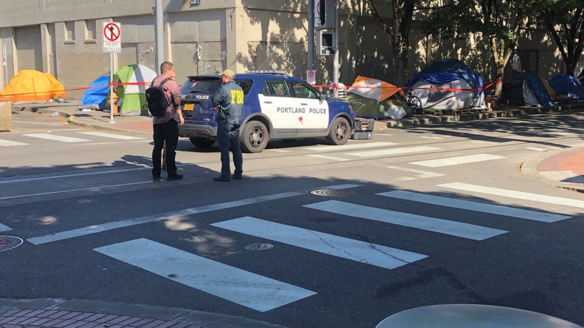 1 dead, 2 injured in Sunday Portland shootings | kgw.com