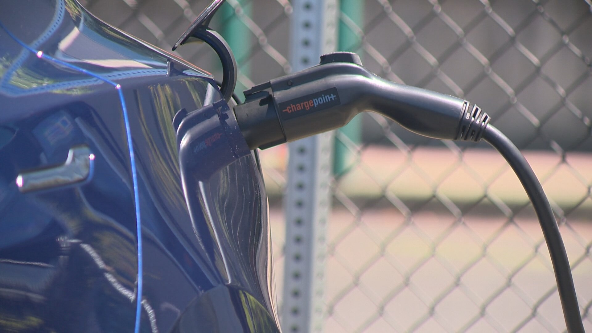 Portland General Electric's 'Drive Change' fund is helping the city of Gresham get 16 new electric vehicle charging stations for the public. Chris McGinness reports.