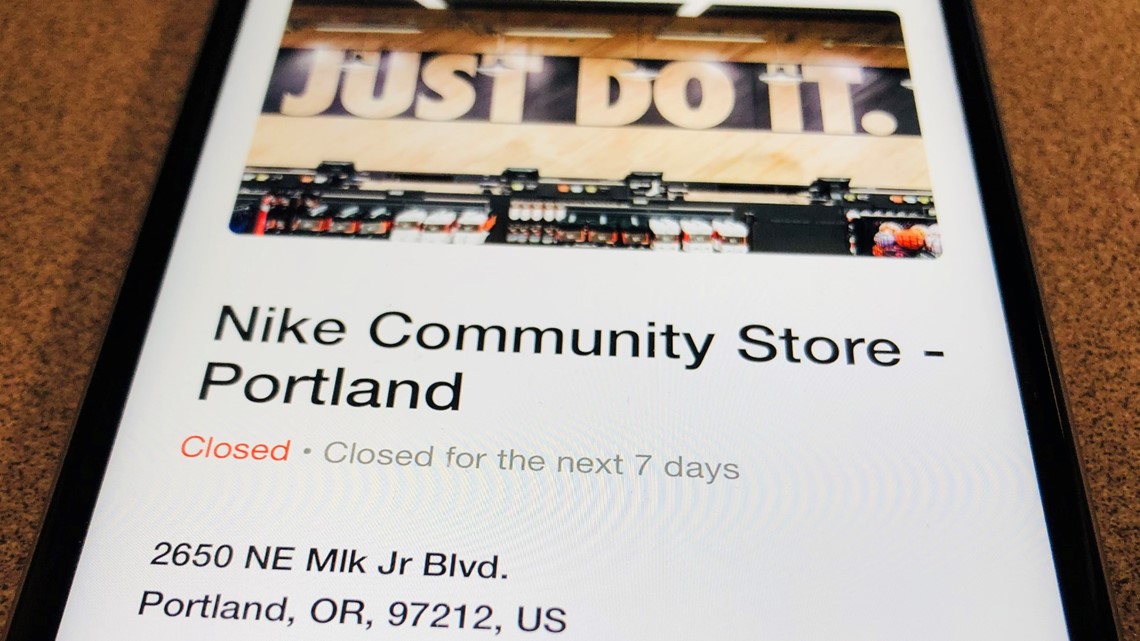 Beoefend storm Een nacht Nike Community Store in Portland closed after thefts | kgw.com