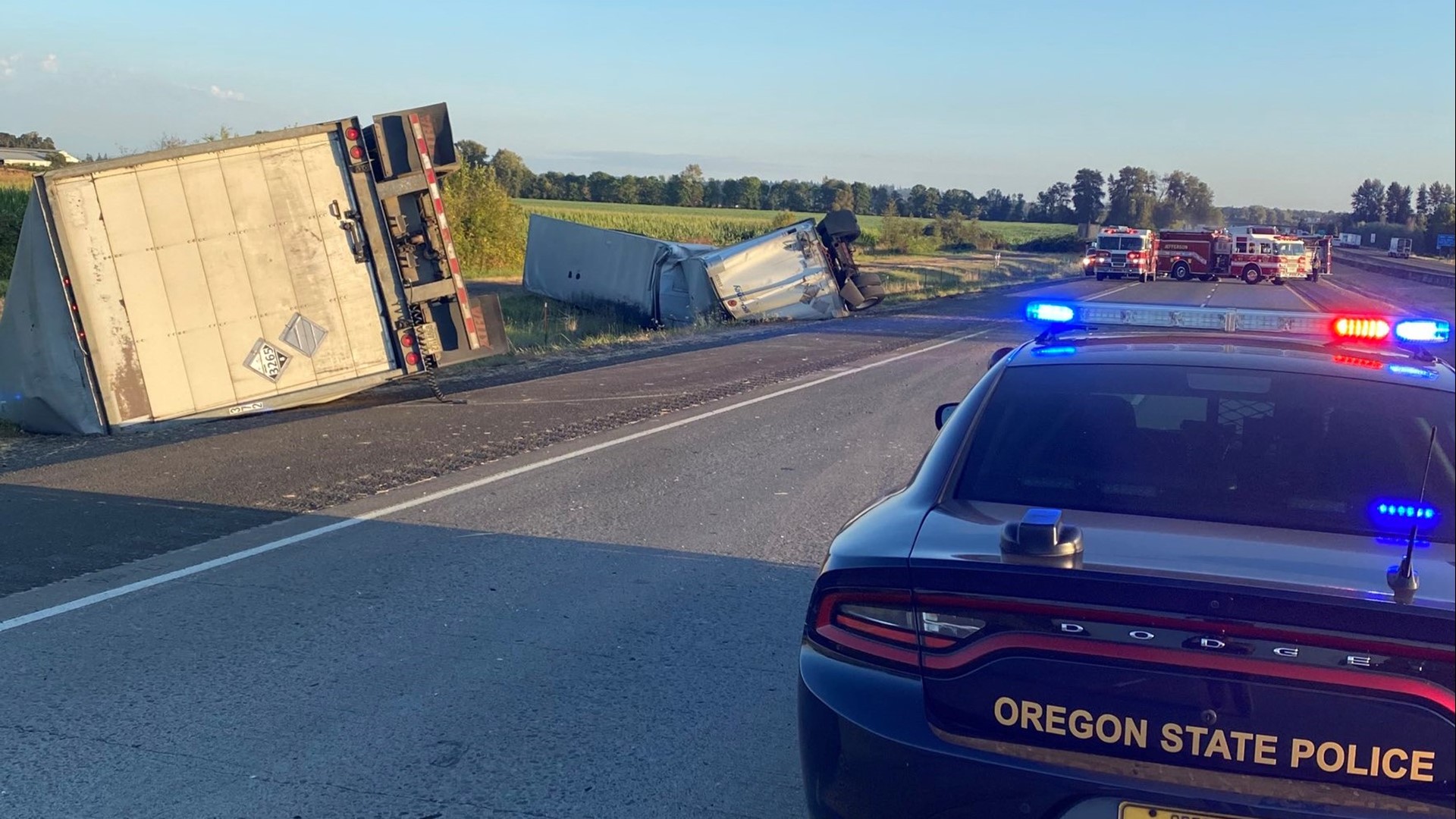 Traffic Northbound I5 closed between Albany and Salem