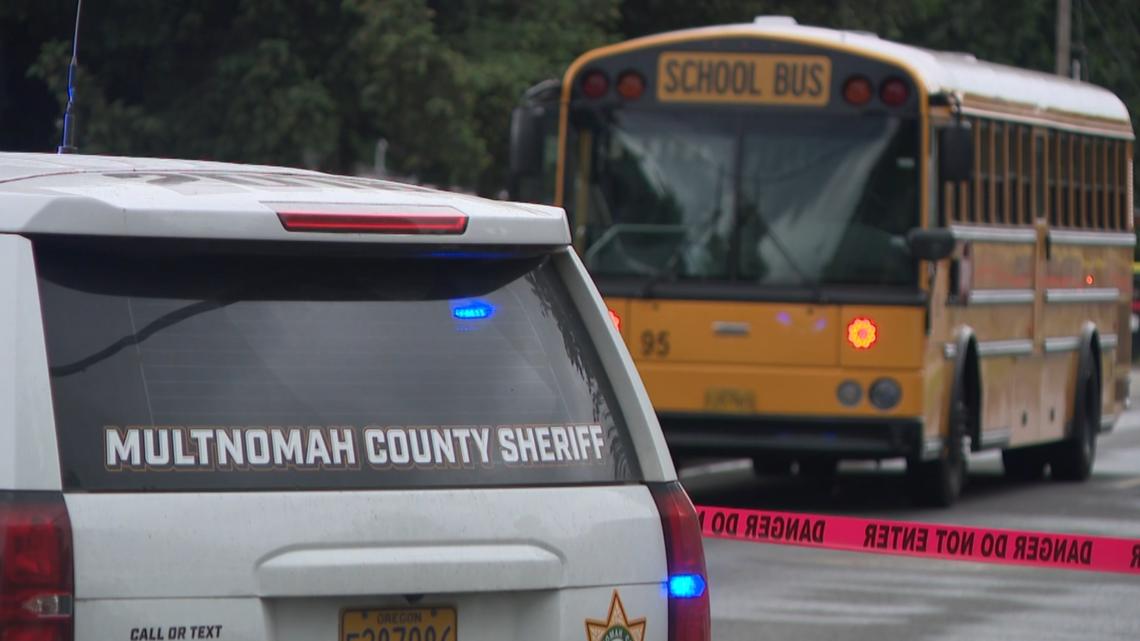 Police searching for suspect who shot girl near bus stop in Wood ...