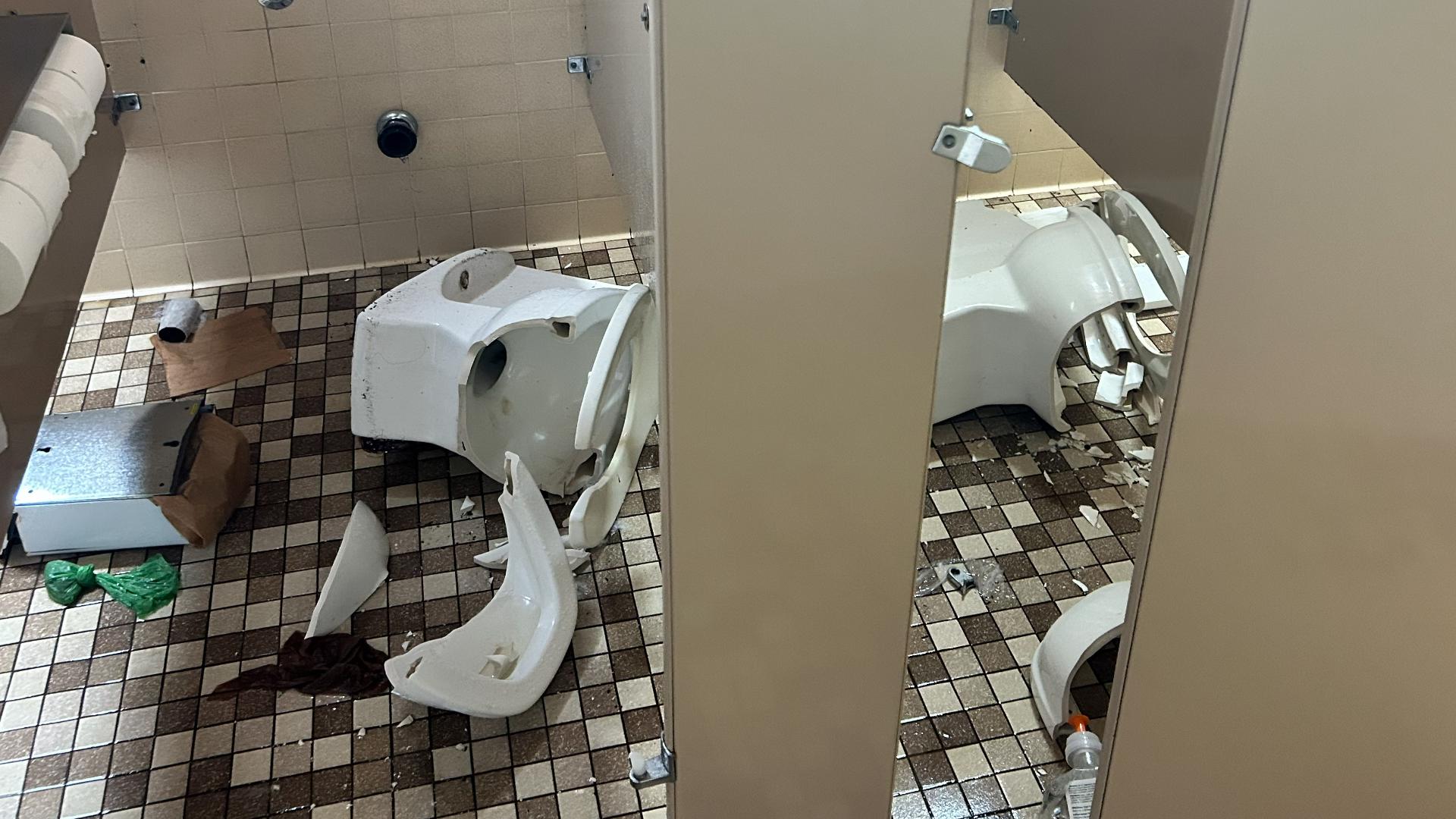Smashed toilets, ripped out stalls: Vandalism hits popular Oregon Coast parks