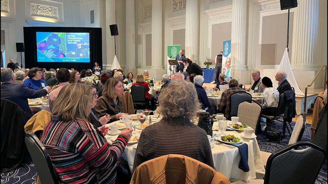 Oregon Humane Society honors best and brightest in people, pets - Vimarsana News