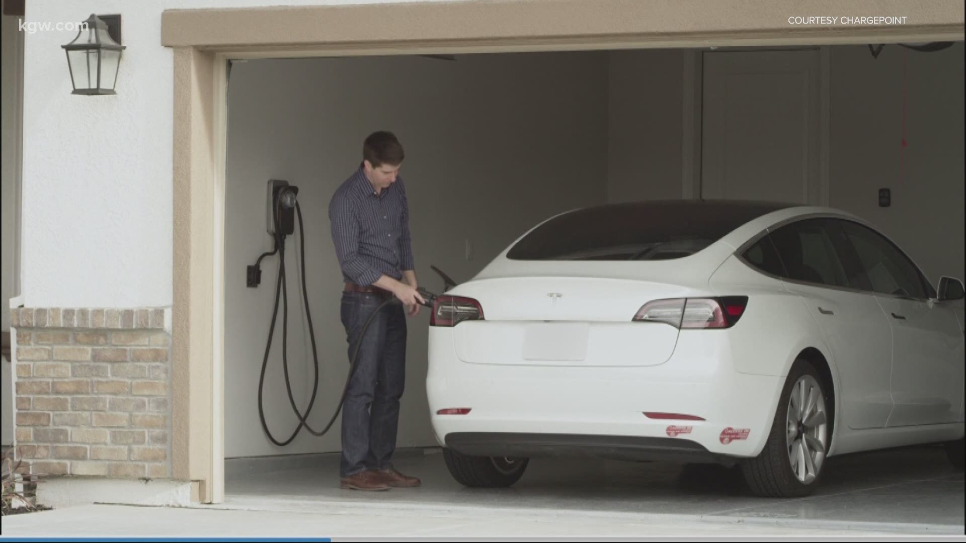 PGE Offers 500 Rebate For Electric Vehicle Chargers Kgw