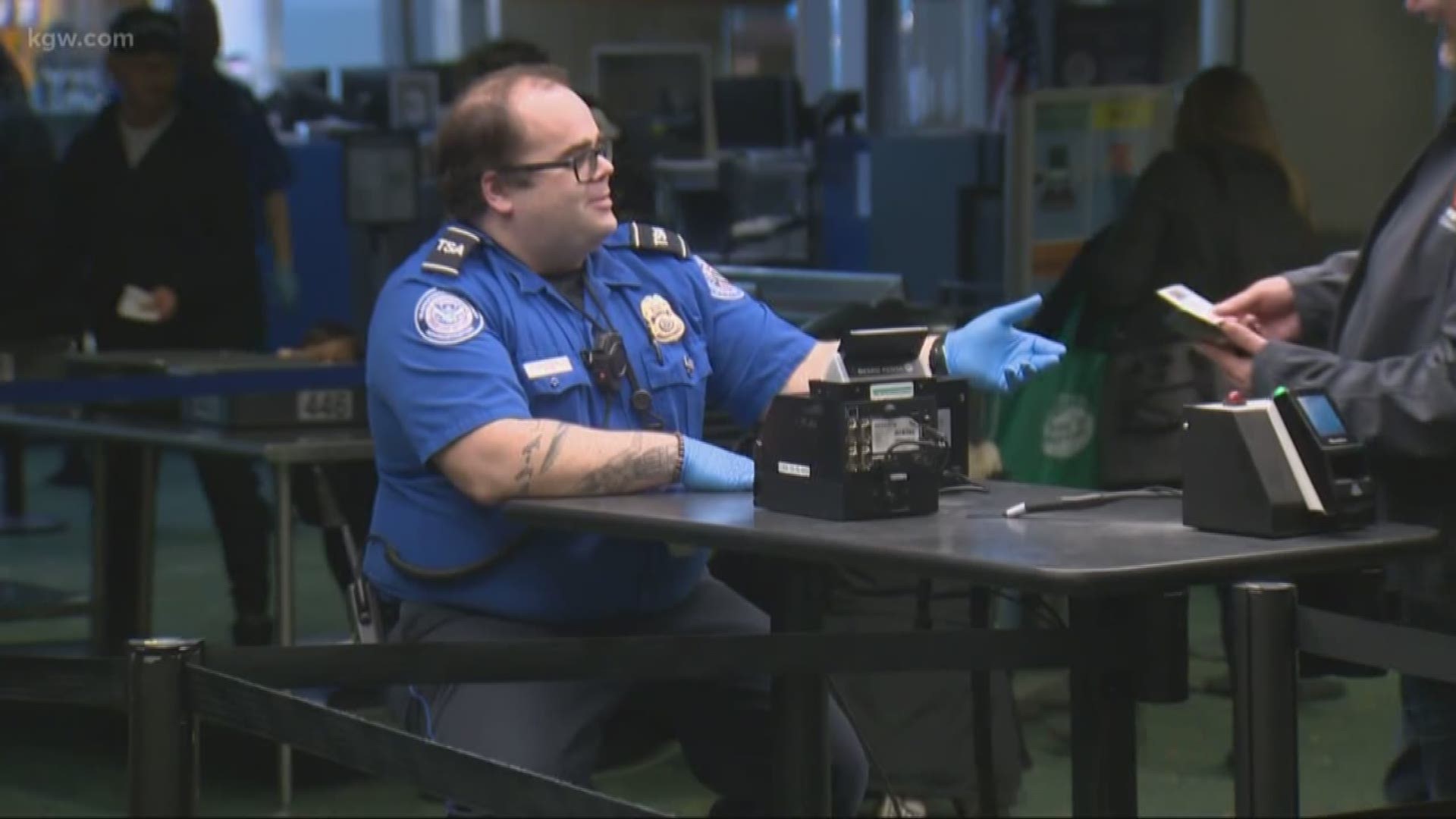 Can you give TSA workers cash, food or gift cards during the shutdown? We verify.