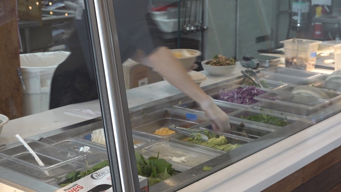 Washington restaurant owners press for more federal aid - Vimarsana News