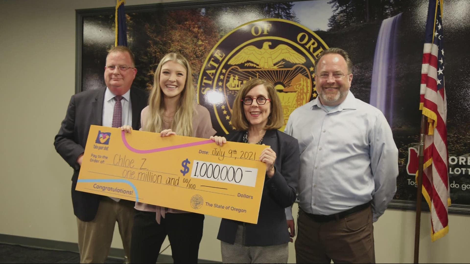 McMinnville native and college student Chloe Zinda won Oregon's vaccine lottery jackpot.