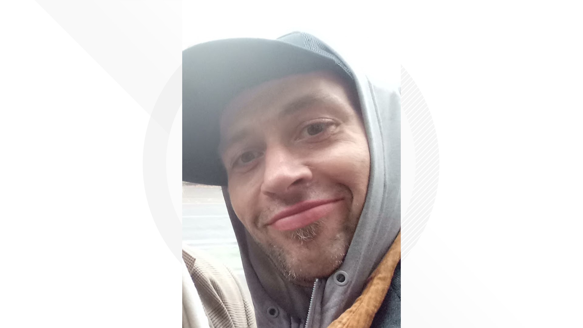 Police identify man found dead in Southeast Portland neighborhood | kgw.com