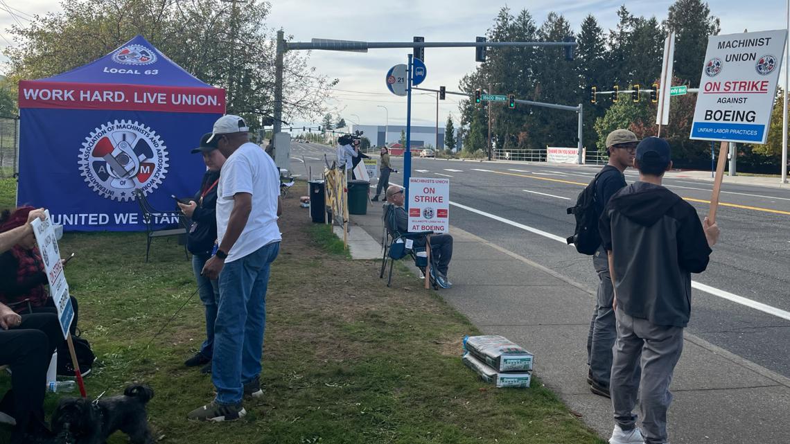 New tentative deal between Boeing and machinist union