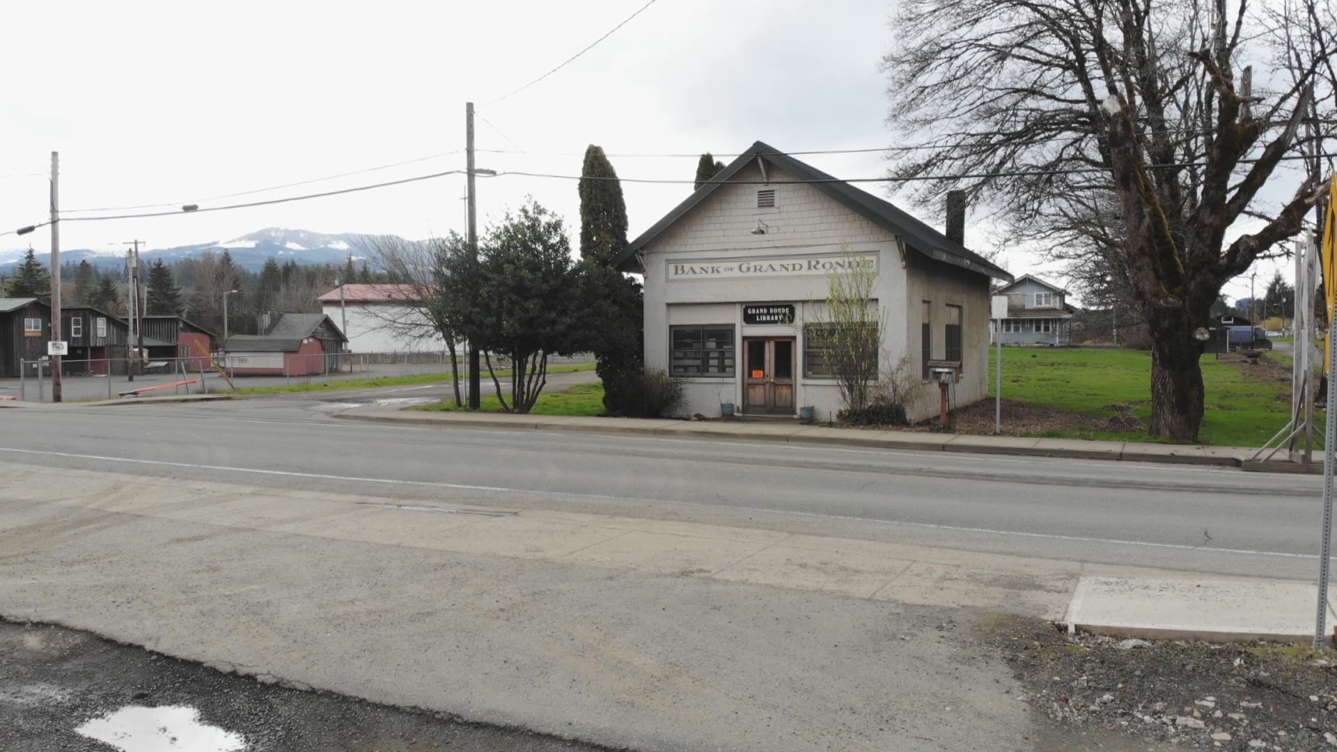 Grand Ronde's little library that time