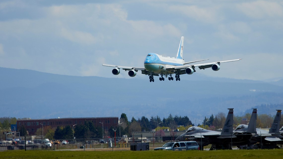 Planning for POTUS: Landing Air Force One (or Two) - Blue Sky PIT News Site