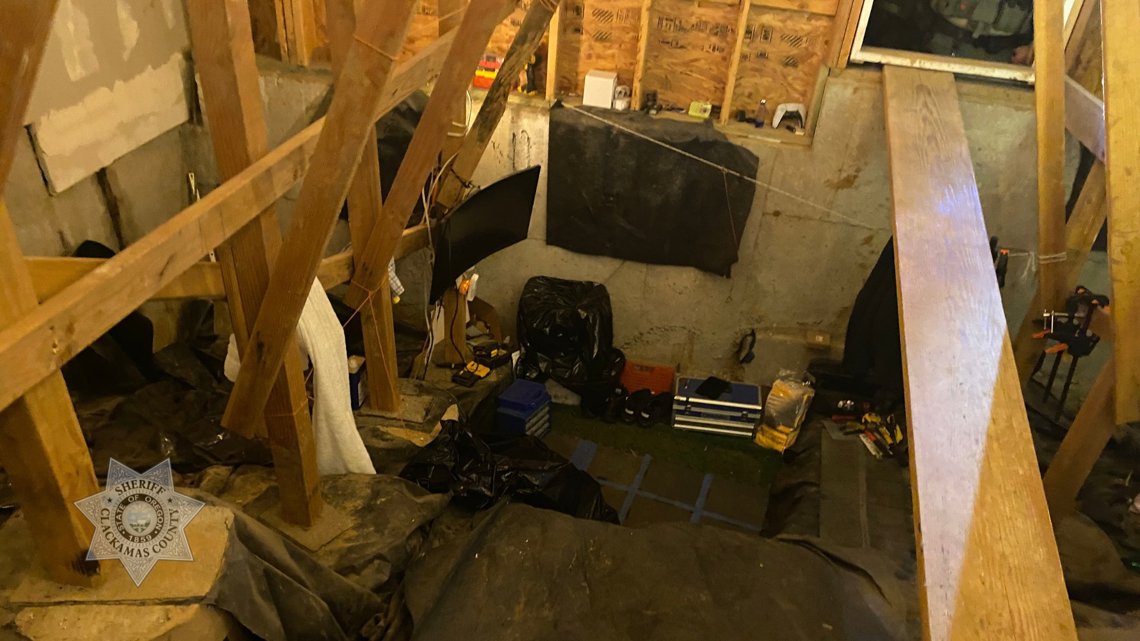 Man Arrested Living In Clackamas County Condo Crawl Space