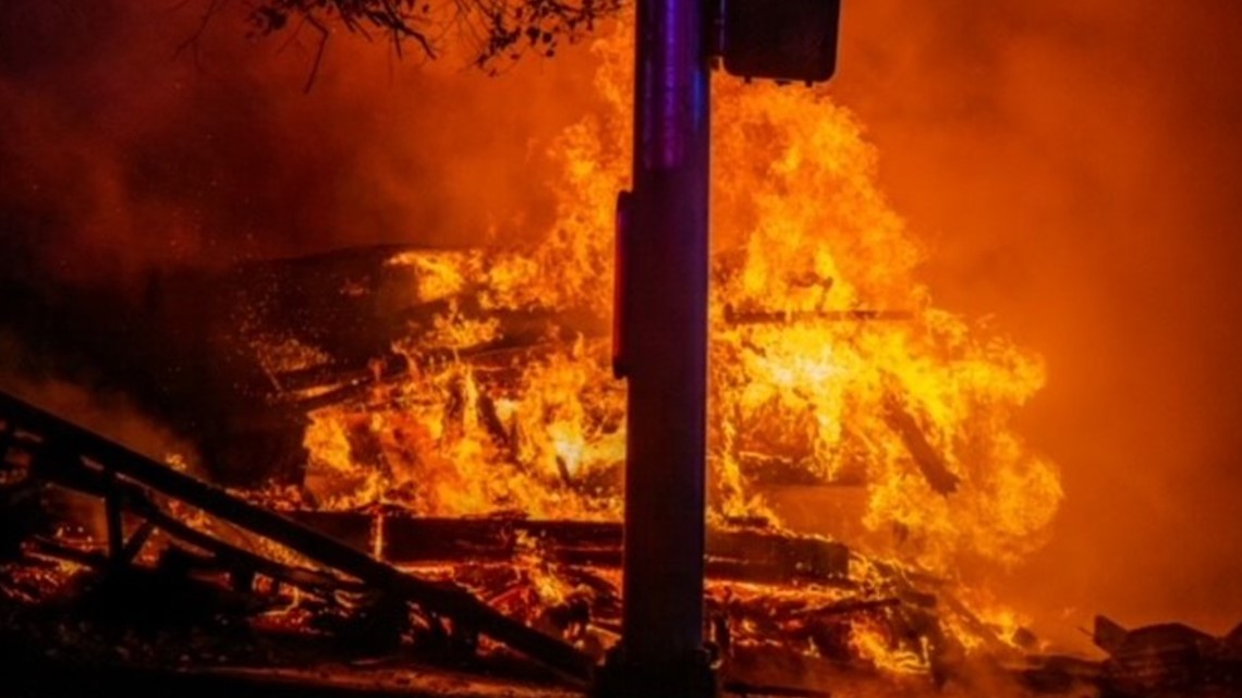 Overnight two-alarm fire in Portland destroys abandoned building | kgw.com