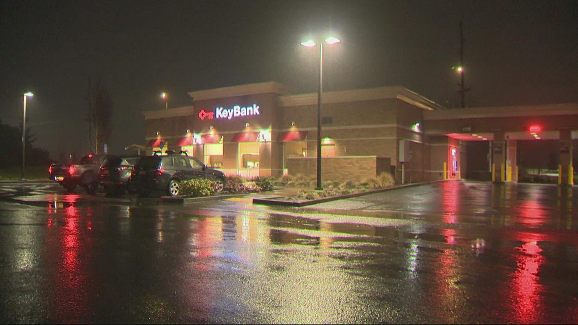 Police shoot and kill Gresham bank robbery suspect