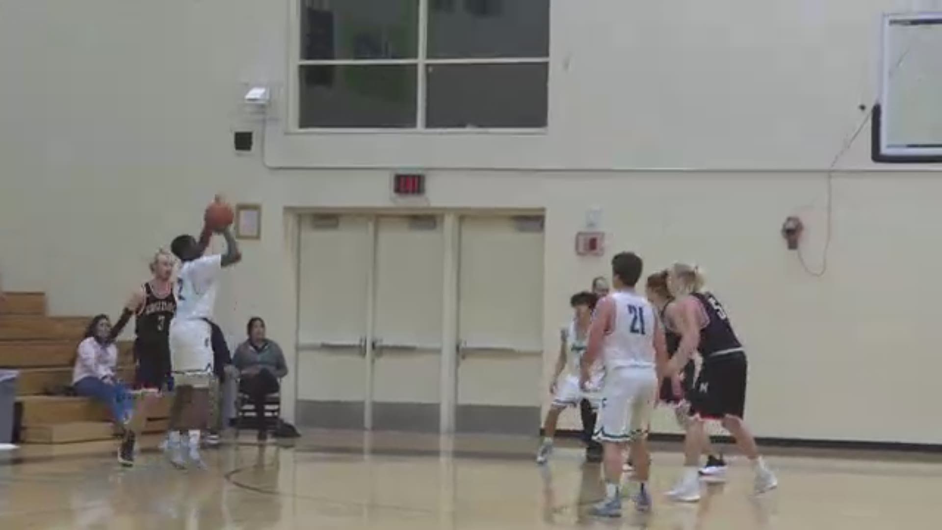 Highlights of the Century Jaguars 2019 boys basketball team. Highlights were part of KGW’s Friday Night Hoops coverage. #KGWPreps