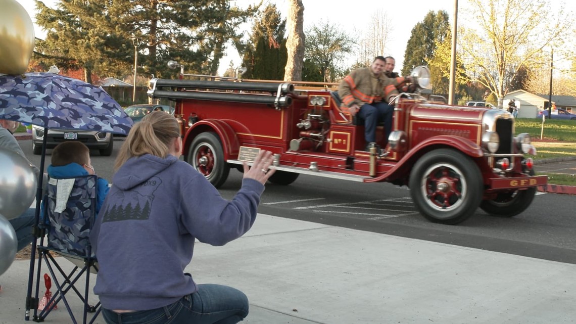 Town turns out to celebrate young Gresham cancer survivor with victory parade