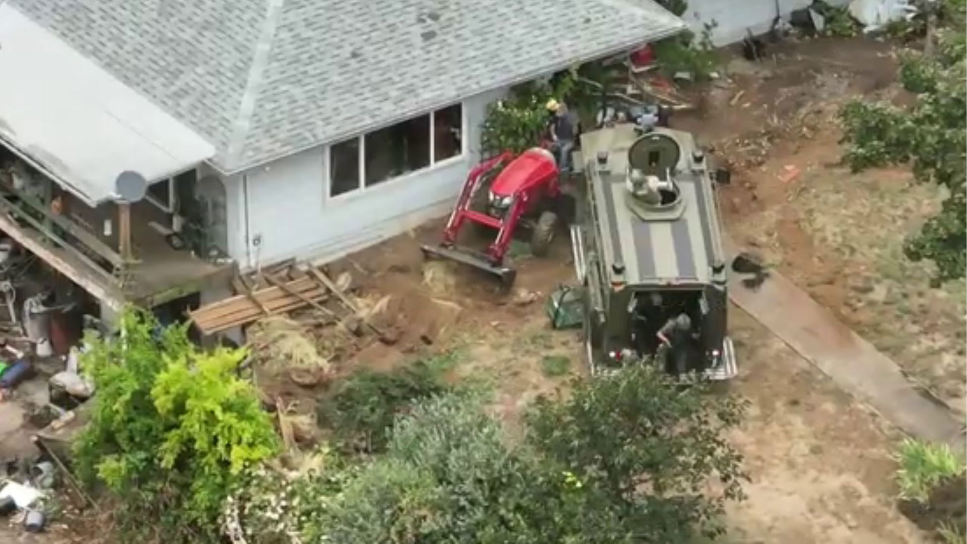 Oregon man fires at police drone in 200-round standoff, then flips off SWAT