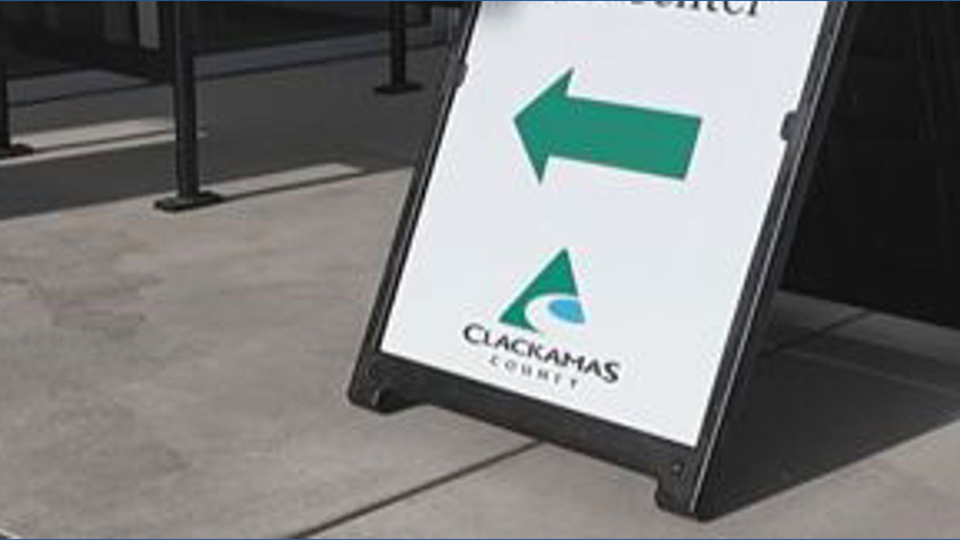 Pop-up voting center opens inside Happy Valley library | kgw.com