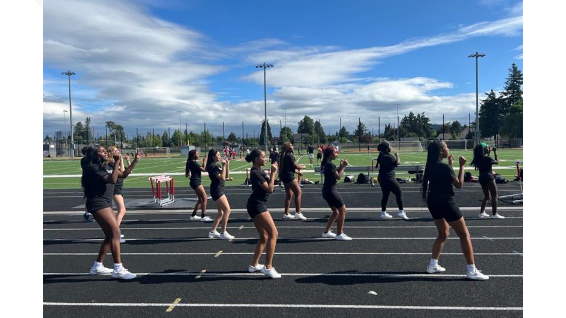 Portland high school brings Southern cheerleading style to Oregon