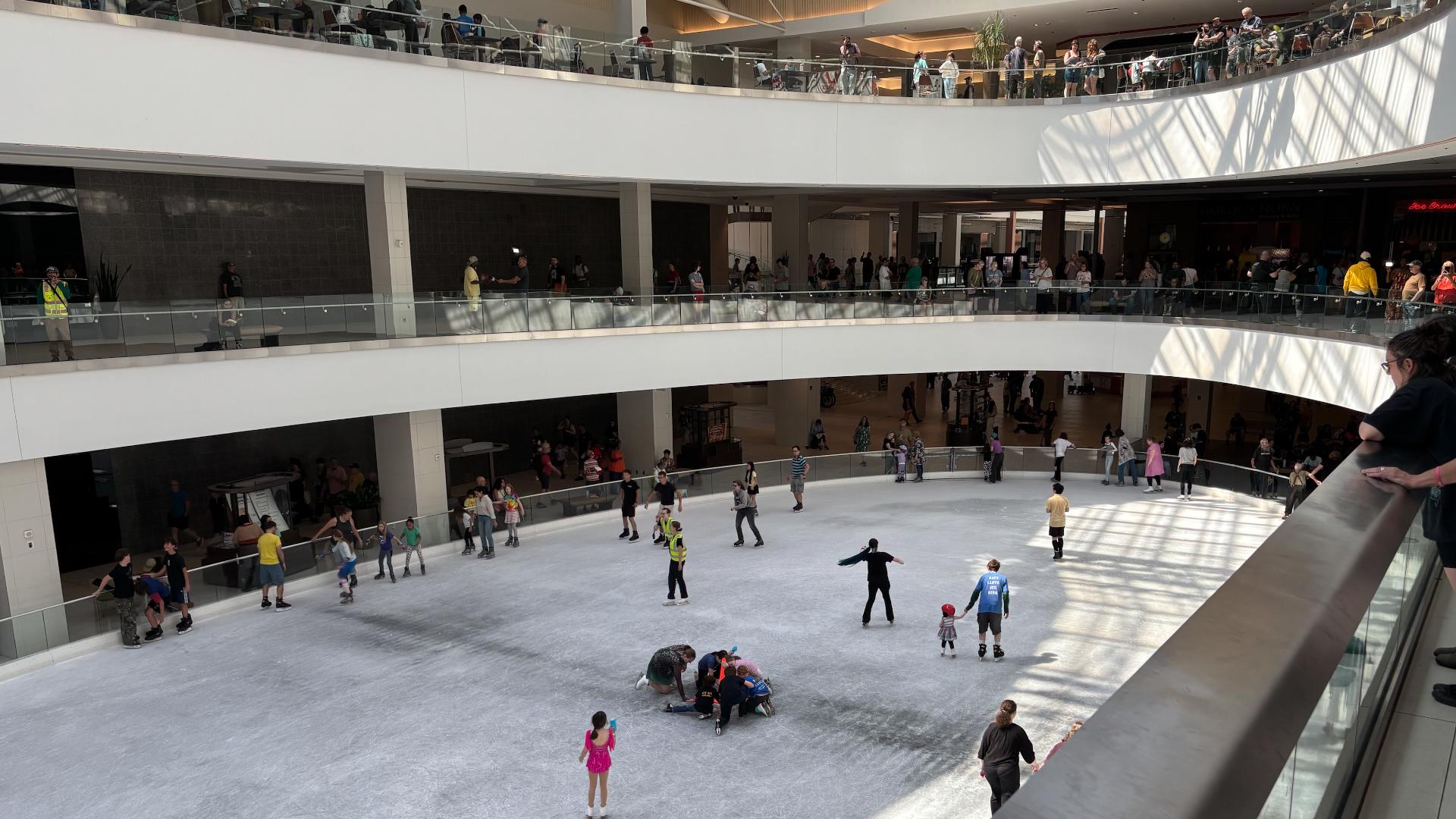 Lloyd Center closes after 66 years as a Portland institution: 'Very sad day'
