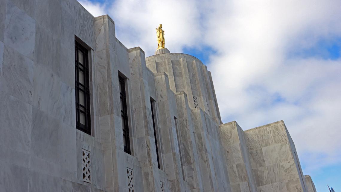 Oregon Dems unveil $400M homelessness and affordable housing agenda - Vimarsana News
