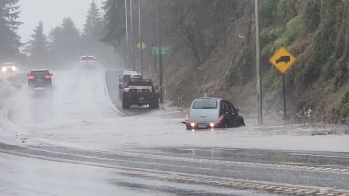 Heavy rain leads to flooding in parts of Portland metro area | kgw.com