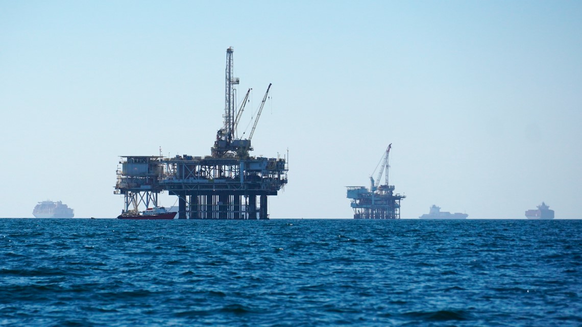 Oregon has $5.3B invested in fossil fuel companies, report says - Vimarsana News