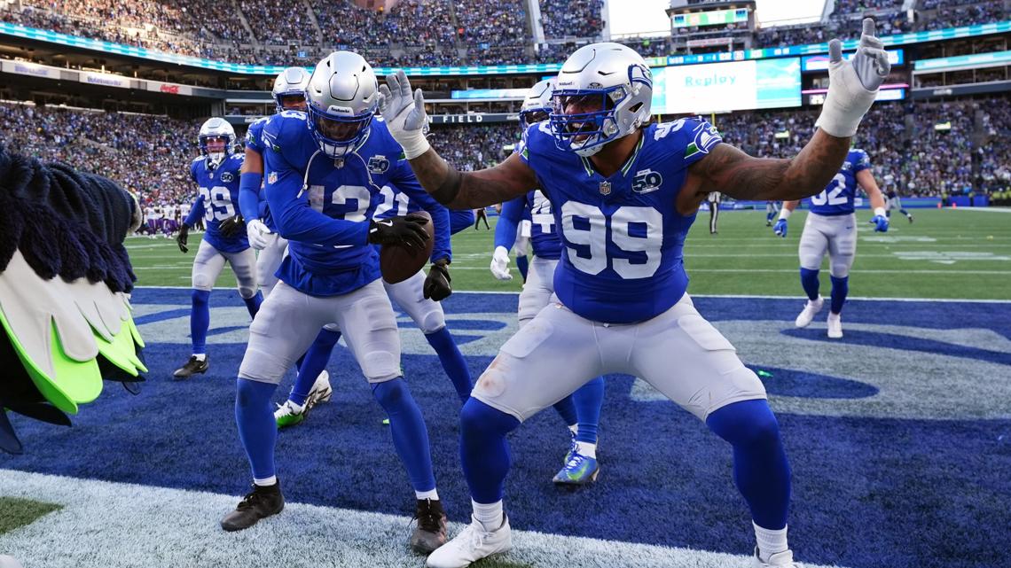 Seattle's defense forces 5 takeaways in 26-0 rout of Vikings for 1st shutout in over a decade