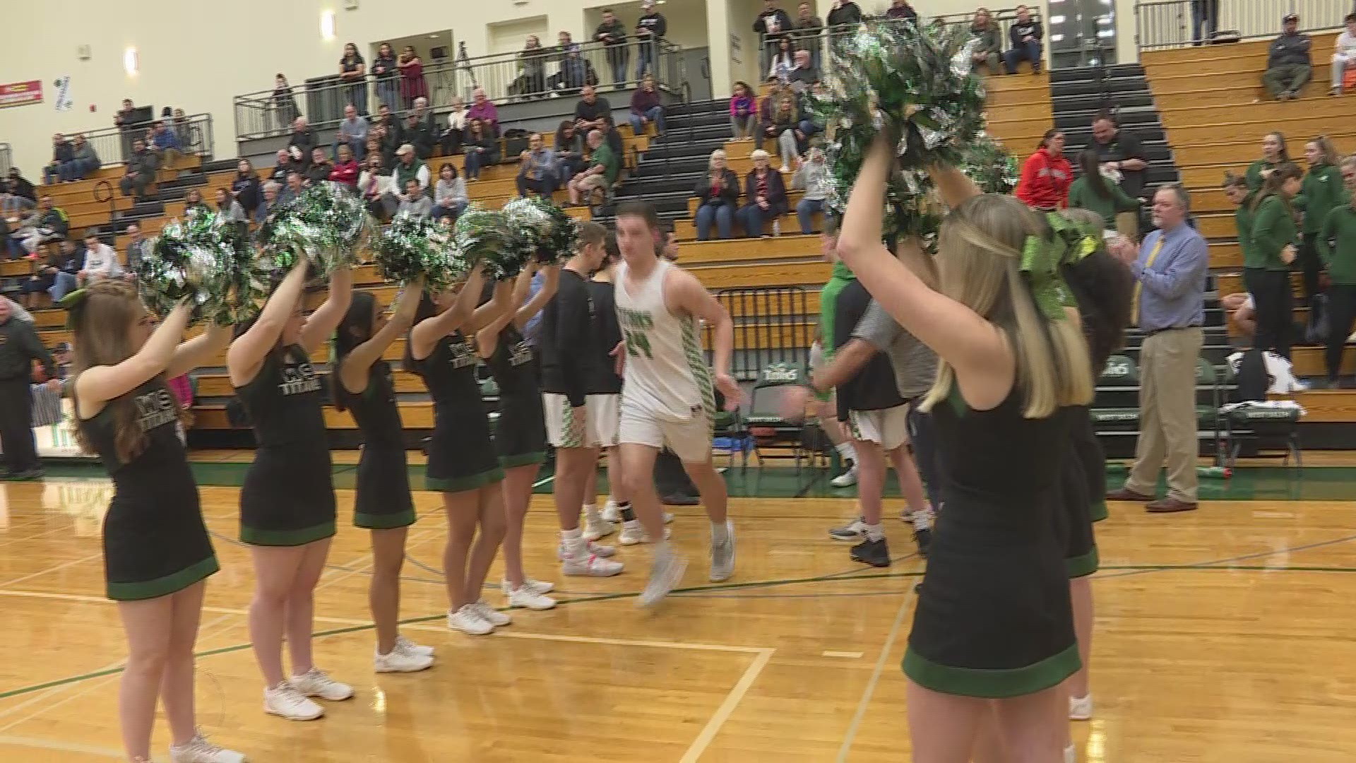 Highlights of West Salem's 84-52 win over McKay on Feb. 8, 2020. Highlights are part of KGW's Friday Night Hoops with Orlando Sanchez.