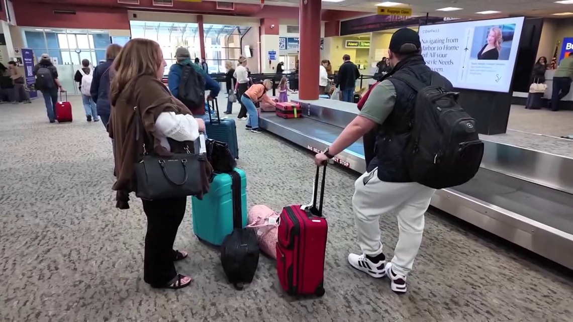 Rising fuel costs drive up airfares, prompting Portland-area travelers to book early