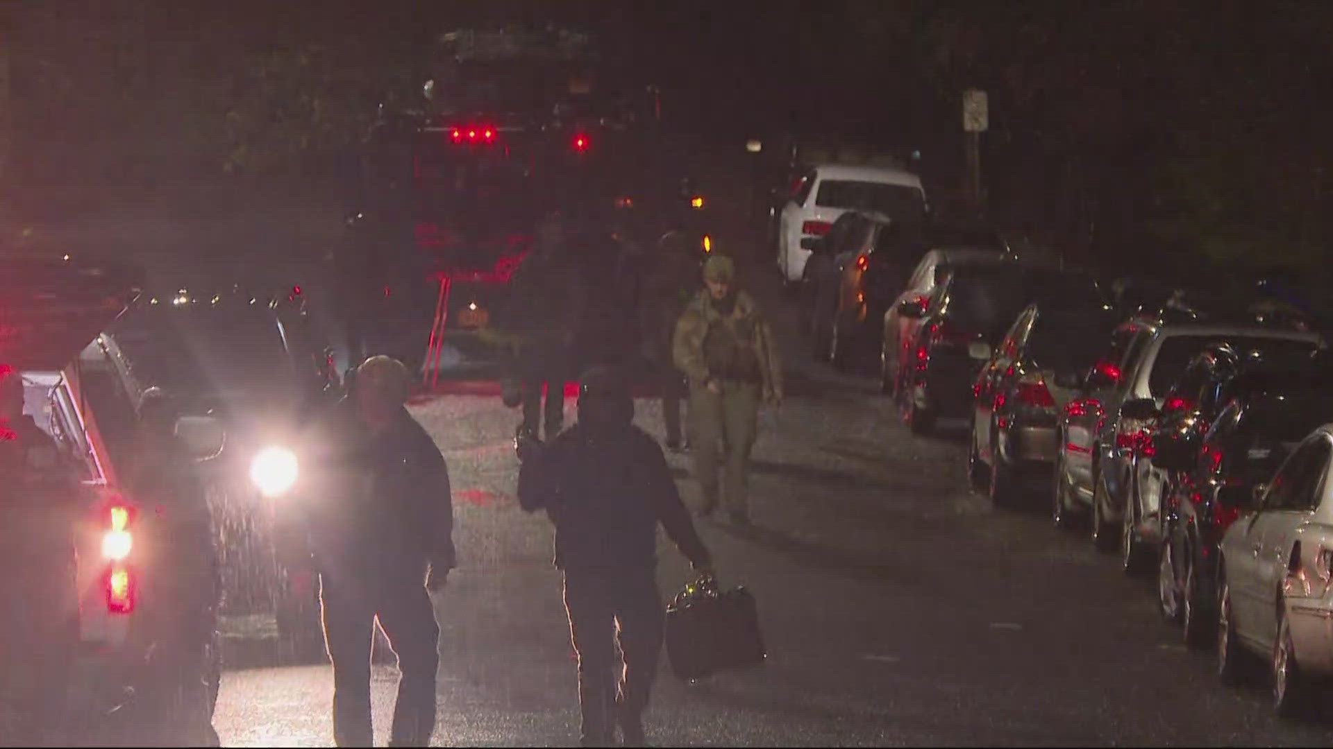 Suspect arrested after 6-hour standoff in Southwest Portland | kgw.com