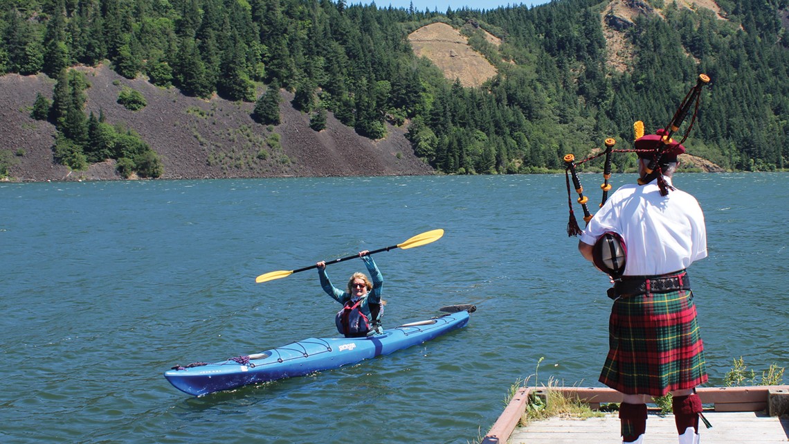Teacher paddles 250 miles of the Columbia River - Vimarsana News