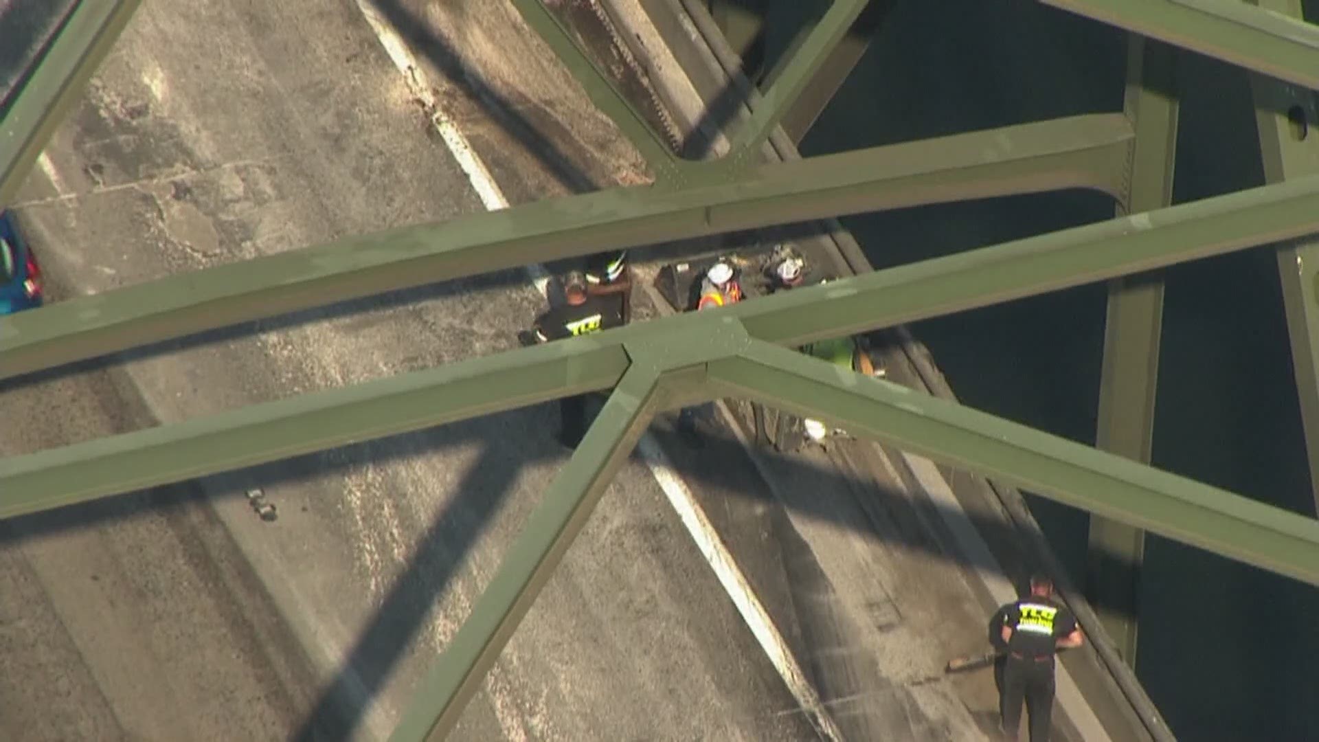 Raw video: Crews clean up after crash involving several commercial vehicles caused a huge backup on Interstate 5 near La Center Wednesday