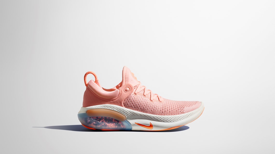 intermitente Tengo una clase de ingles Persona especial What is Nike Joyride? Nike's new shoe cushioning system | kgw.com