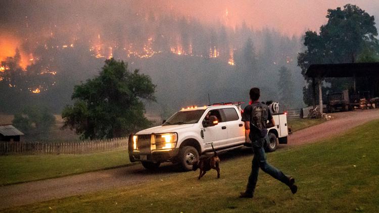 California firefighters battling the McKinney Fire get an assist from Oregon crews