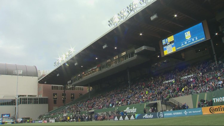Portland Timbers, Thorns play charity match to raise money for Ukraine relief efforts
