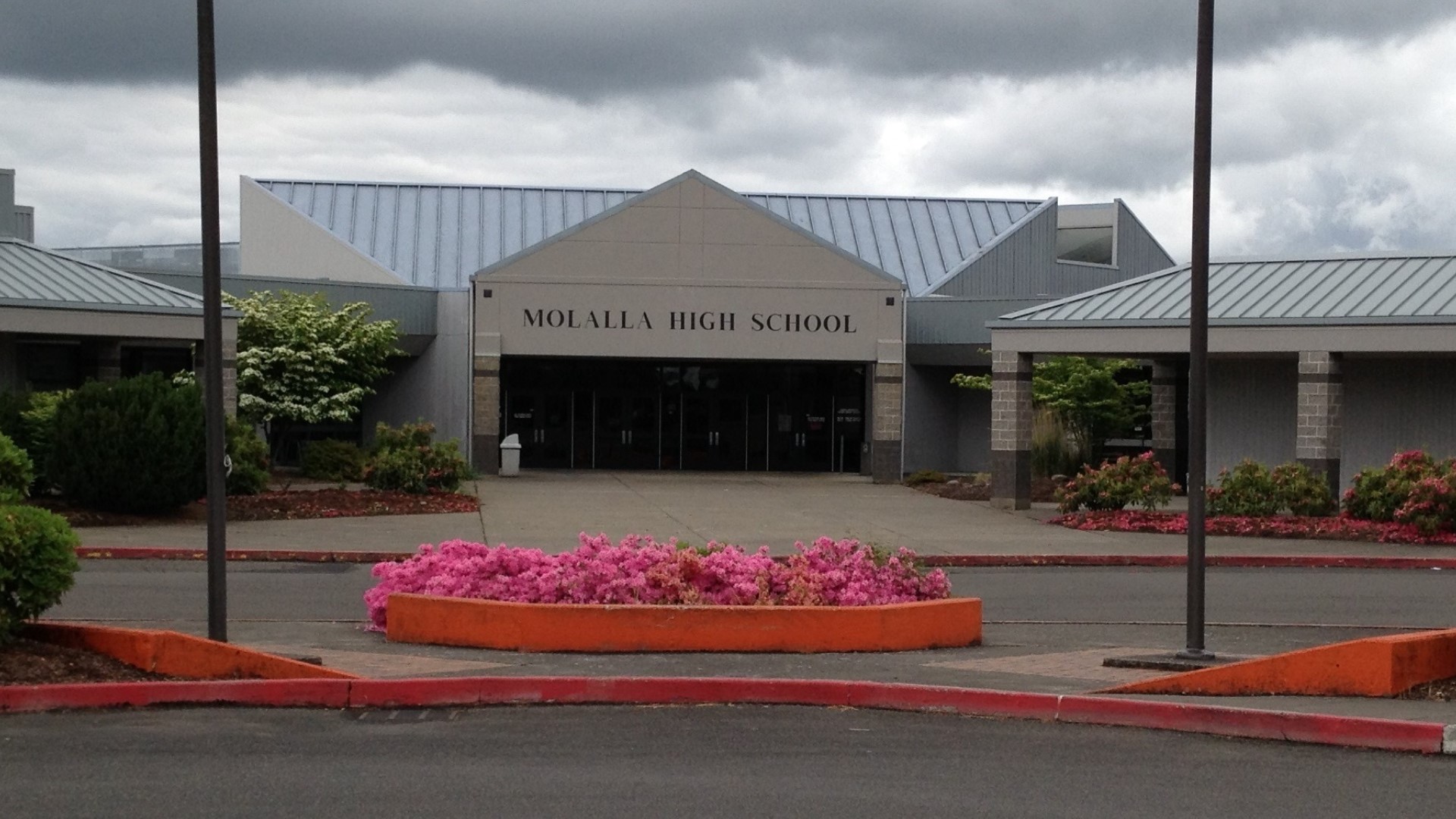 Molalla schools to close Feb. 17 over antimask protests