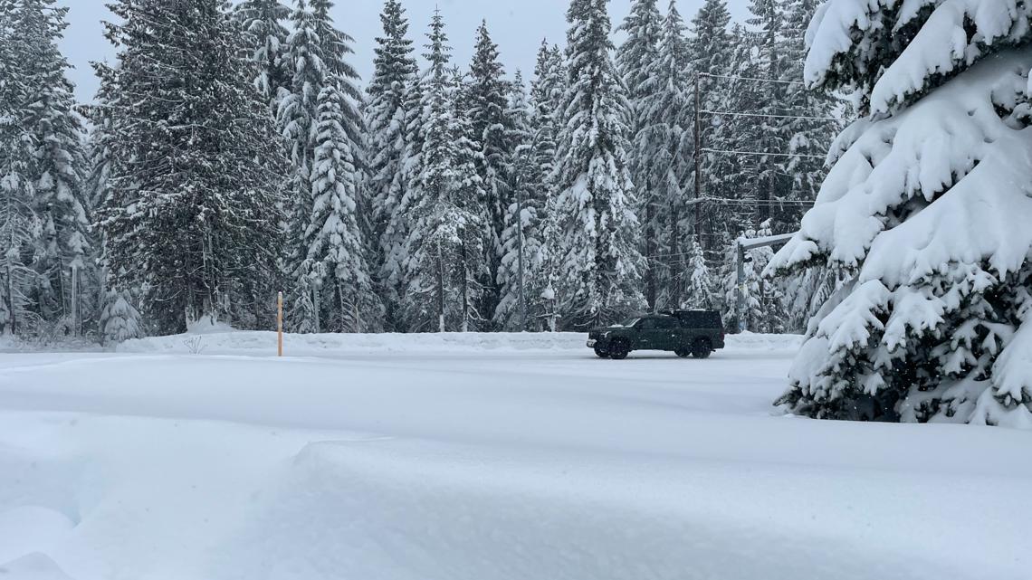 Cascade blizzard warning closes Oregon ski resorts - Vimarsana News