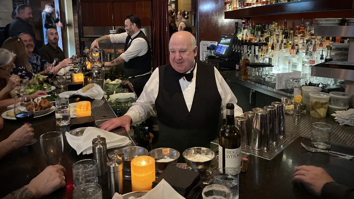Longtime bartender at Portland's RingSide restaurant retires after 30 years
