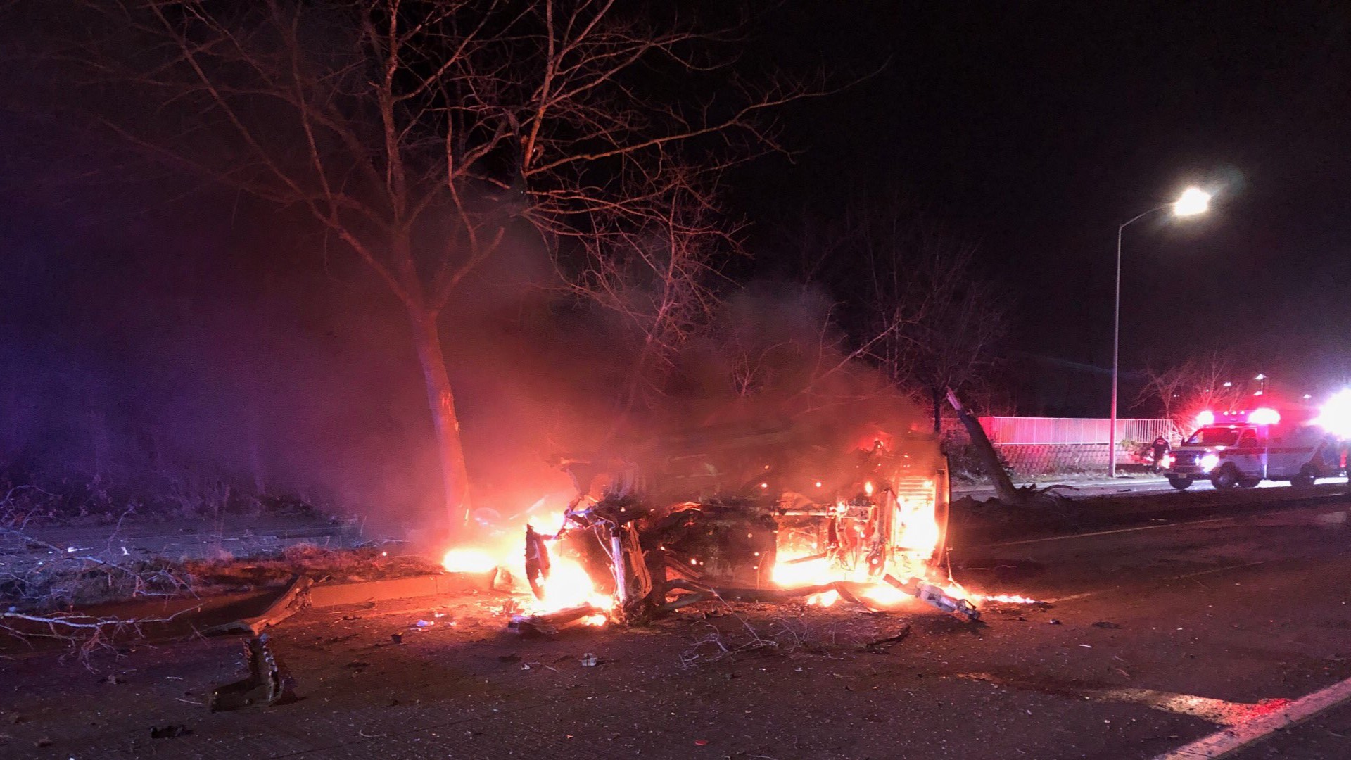 1 dead, 2 injured in North Portland speed racing crash | kgw.com