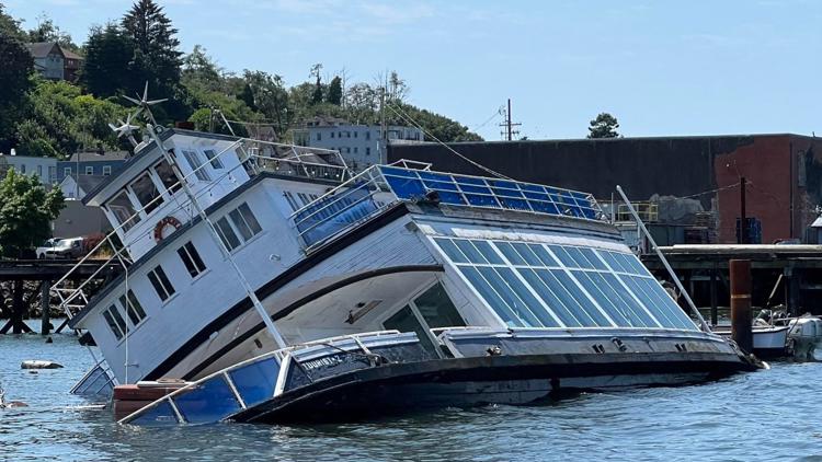 Oregon officials request $40 million to remove abandoned boats from waterways