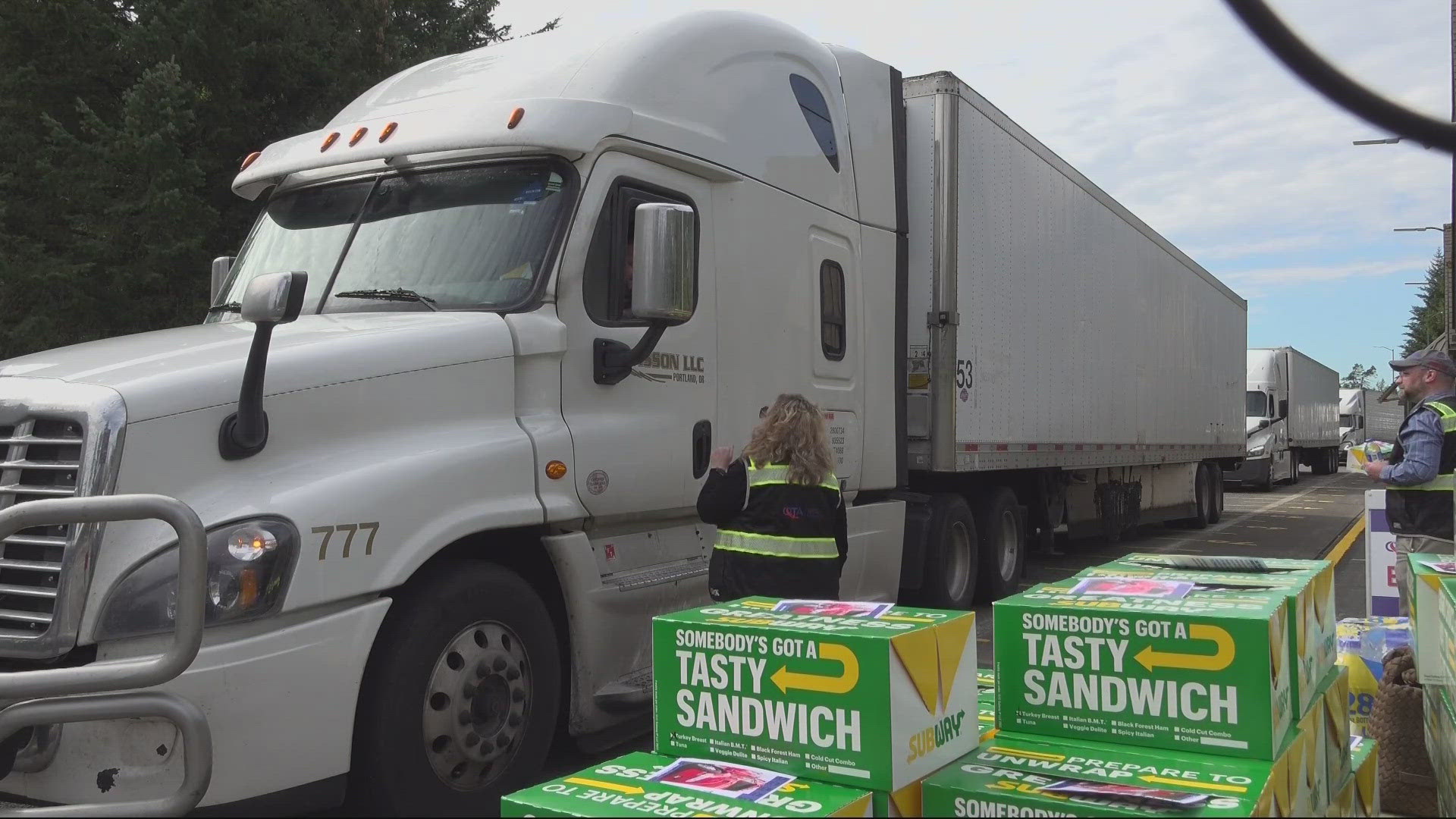 The Oregon Trucking Association showed its love for drivers by providing free lunches to truckers rolling through certain weigh stations across the state.