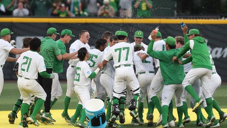 Oregon baseball rallies for 9-8 victory, ends Oral Roberts' 21-game win streak