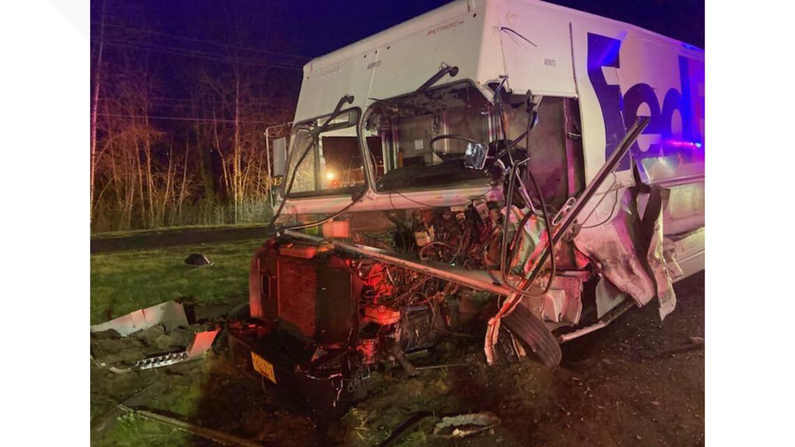 Teenager dead after rollover crash involving FedEx truck in Portland