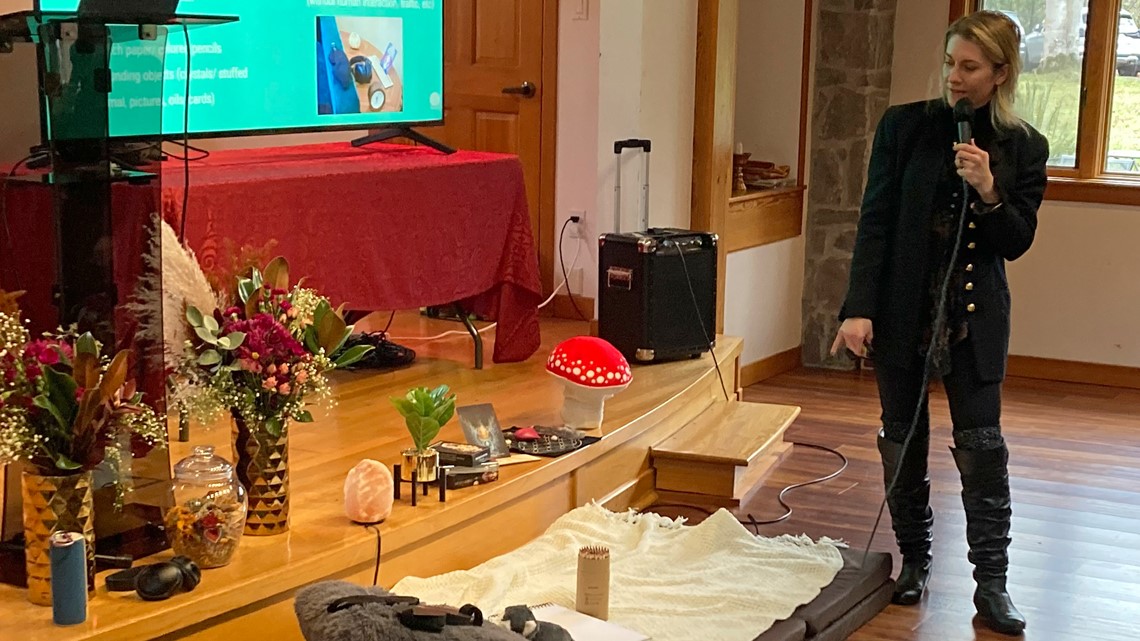 Oregon trains magic mushroom facilitators - Vimarsana News