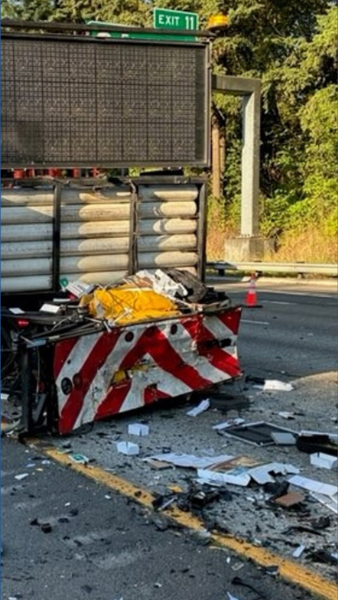 Fatal I-5 crash near Ridgefield: 1 dead, 4 injured; separate WSDOT ...