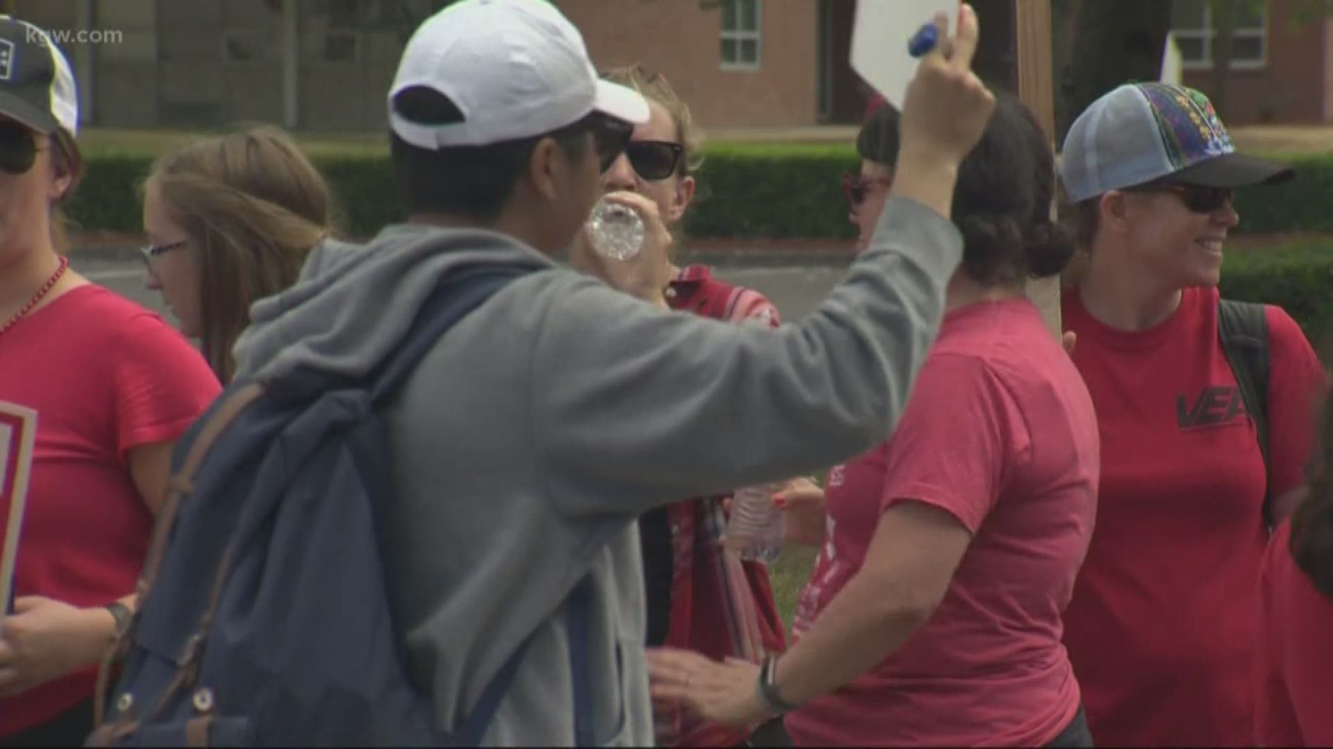 Washington Teachers Remain On Strike | Kgw.com