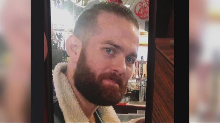 Oregon torture suspect is using dating apps, police warn